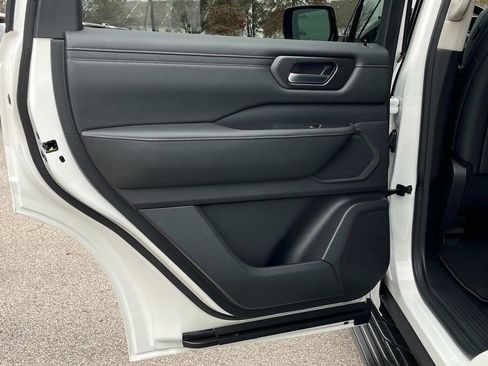 New 2026 Nissan Armada SV AWD/4WD image 24