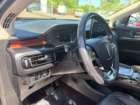 Certified 2022 Lincoln Nautilus Reserve AWD/4WD image 20