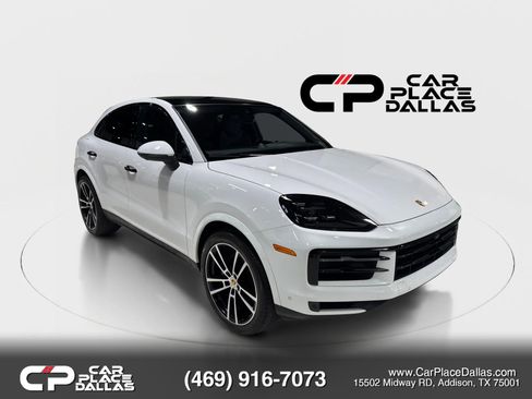 Used 2024 Porsche Cayenne Coupe AWD/4WD image 2