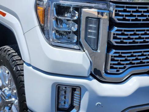 Used 2020 GMC Sierra 2500 Denali w/ Denali Ultimate Package AWD/4WD image 9