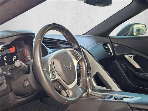 Used 2015 Chevrolet Corvette Stingray Coupe image 9