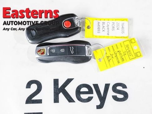 Used 2024 Porsche Cayenne Coupe w/ Premium Package Plus image 27