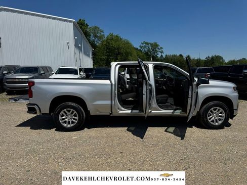 Used 2021 Chevrolet Silverado 1500 LT AWD/4WD image 39