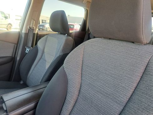 Used 2022 Nissan Rogue SV image 19