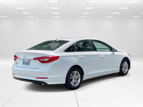 Used 2017 Hyundai Sonata SE FWD image 6