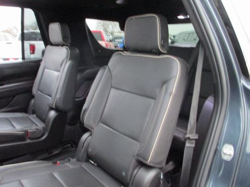Certified 2021 GMC Yukon SLT w/ SLT Luxury Plus Package image 21