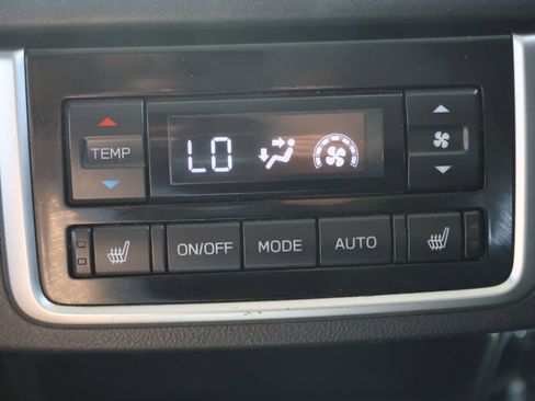 Used 2023 Subaru Ascent Limited AWD/4WD image 22