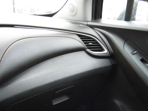 Used 2018 Chevrolet Trax LT w/ Driver Confidence Package image 17