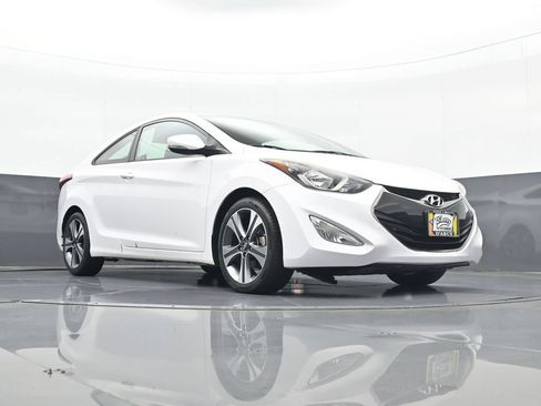 Used 2014 Hyundai Elantra FWD image 23