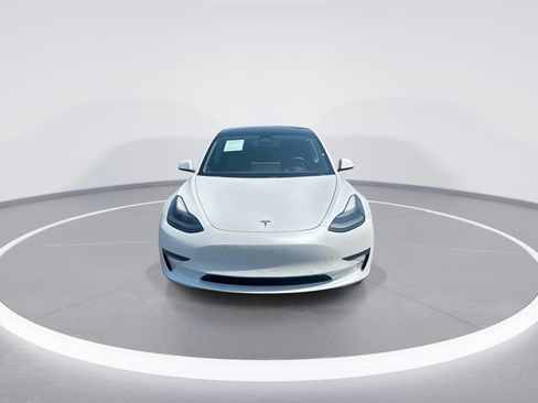 Used 2021 Tesla Model 3 Standard Range Plus RWD image 3