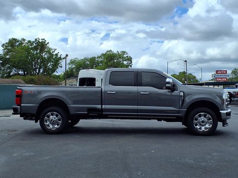 Used 2024 Ford F350 Lariat w/ Lariat Ultimate Package image 31