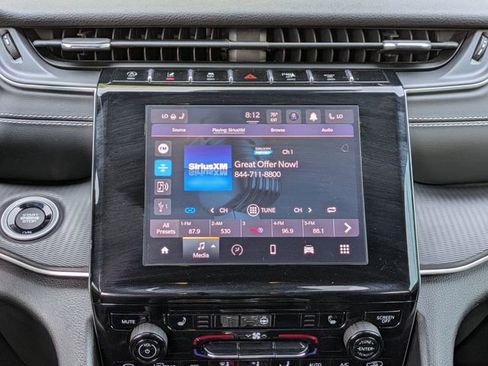 Used 2023 Jeep Grand Cherokee Altitude AWD/4WD image 19
