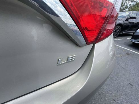 Used 2017 Toyota Camry LE FWD image 16