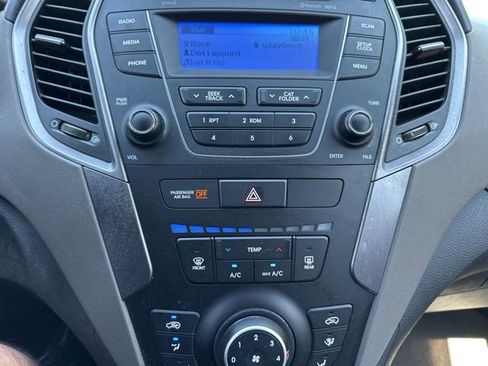 Used 2015 Hyundai Santa Fe Sport FWD image 32