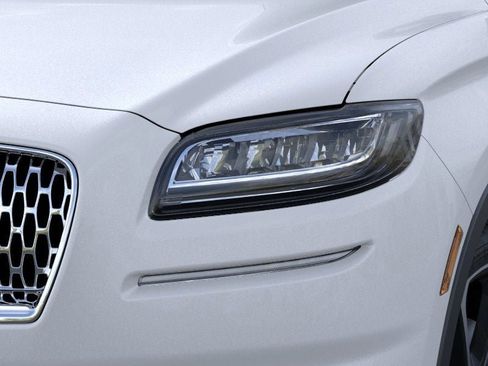 New 2022 Lincoln Nautilus Reserve w/ Equipment Group 201A image 18