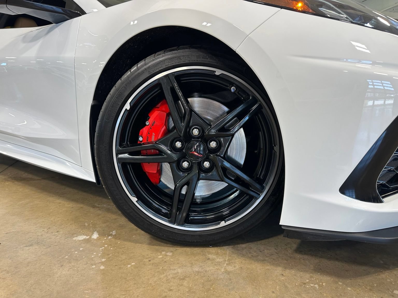 Used 2023 Chevrolet Corvette Stingray Premium Cpe w/ Z51 Performance Package RWD image 10