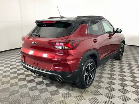 Used 2023 Chevrolet TrailBlazer RS w/ Convenience Package AWD/4WD image 8