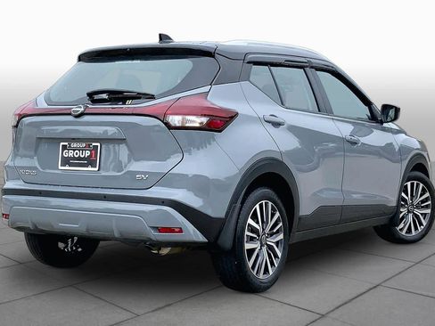 Used 2023 Nissan Kicks SV FWD image 13