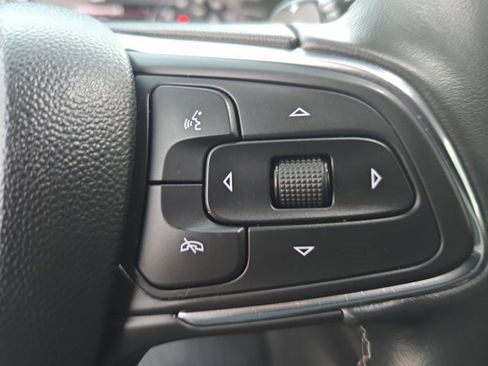 Used 2023 Buick Envision Avenir image 19