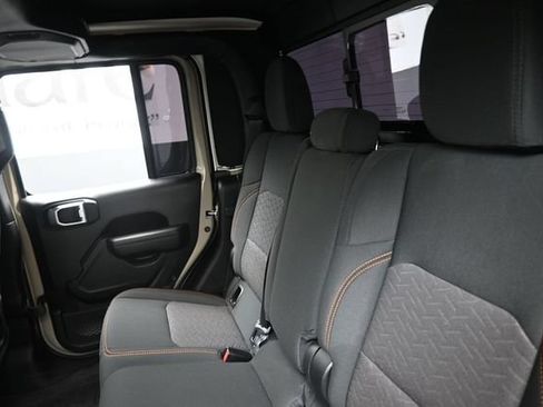 Used 2022 Jeep Gladiator Mojave w/ LED Lighting Group AWD/4WD image 20
