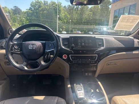 Used 2021 Honda Pilot Touring image 15