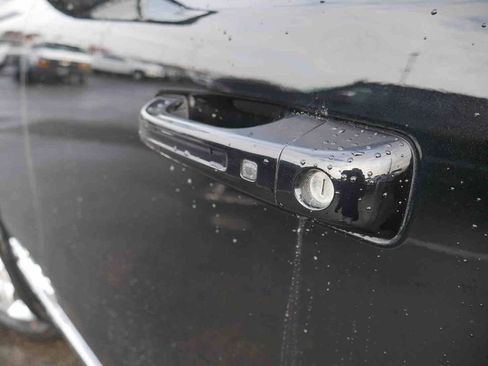 Certified 2023 RAM 1500 Limited image 15