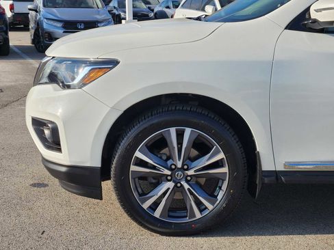 Used 2020 Nissan Pathfinder Platinum image 8