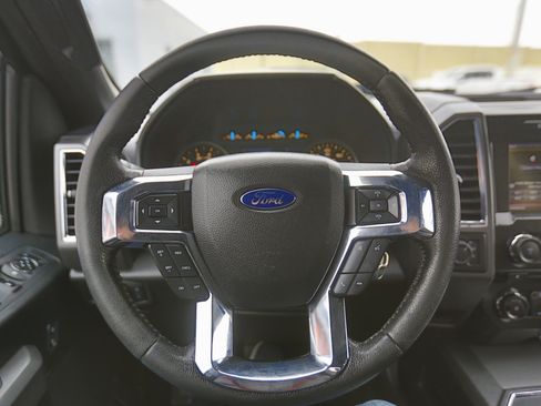 Used 2015 Ford F150 XLT w/ Equipment Group 302A Luxury image 6