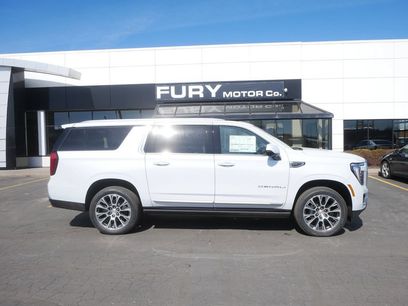 New 2026 GMC Yukon XL Denali w/ Sun & Power Step Package