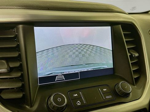 Used 2023 GMC Acadia SLE w/ Driver Convenience Package image 19