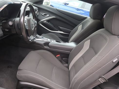 Used 2022 Chevrolet Camaro SS RWD image 17