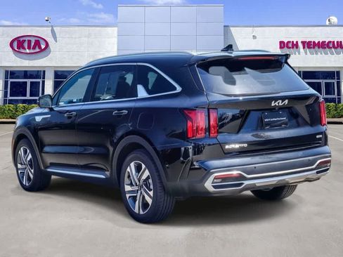 Certified 2023 Kia Sorento SX Prestige AWD/4WD image 6