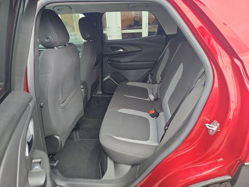Used 2023 Chevrolet TrailBlazer LT w/ Convenience Package image 11