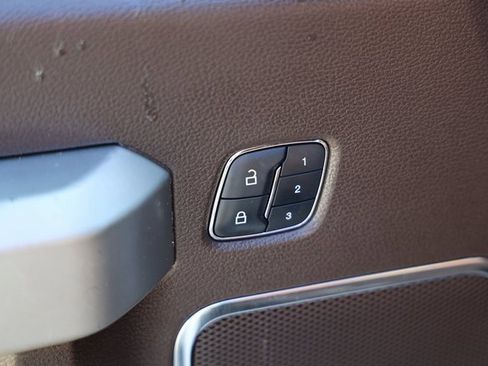 Used 2019 Ford F150 King Ranch image 15