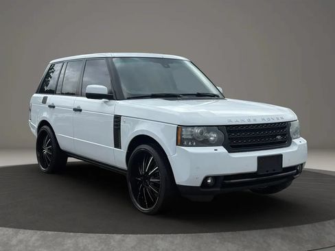 Used 2011 Land Rover Range Rover HSE AWD/4WD image 3