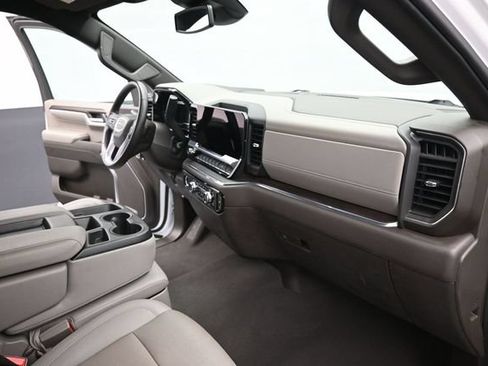 Used 2024 GMC Sierra 1500 SLT RWD image 30