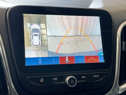 Used 2018 Chevrolet Equinox Premier AWD/4WD image 17