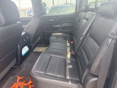 Used 2018 GMC Sierra 2500 Denali w/ Duramax Plus Package AWD/4WD image 29