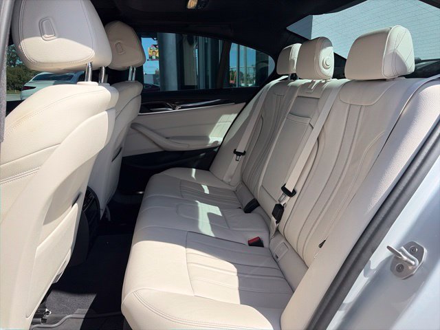 Used 2017 BMW 530i RWD image 12