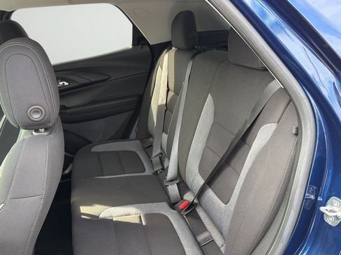 Used 2023 Chevrolet TrailBlazer LT FWD image 35