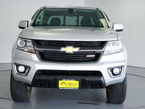 Used 2017 Chevrolet Colorado Z71 image 2