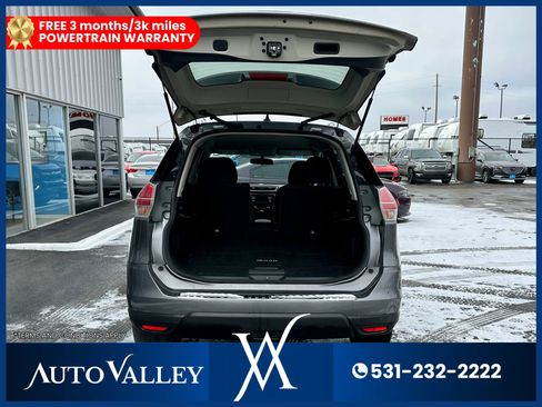 Used 2015 Nissan Rogue SV image 36