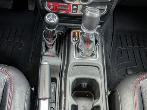 Used 2020 Jeep Gladiator Rubicon image 14