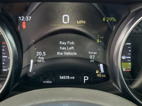 Used 2023 Jeep Wrangler Unlimited Sahara w/ Cold Weather Group AWD/4WD image 15