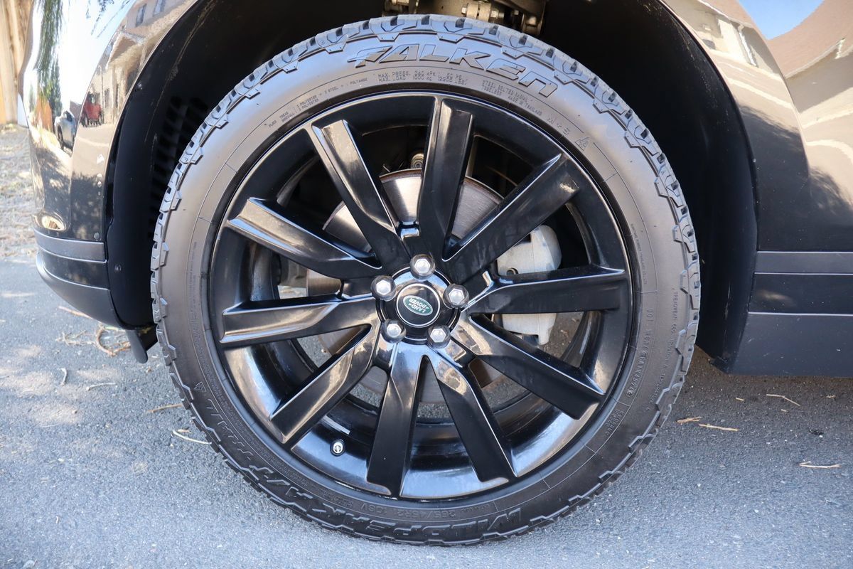Used 2020 Land Rover Range Rover Velar S AWD/4WD image 42