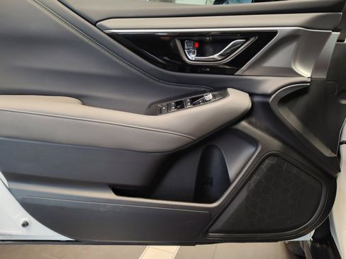 Used 2021 Subaru Outback Onyx Edition XT w/ Popular Package #2 image 27