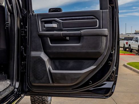 Used 2024 RAM 3500 Big Horn w/ Night Edition AWD/4WD image 36