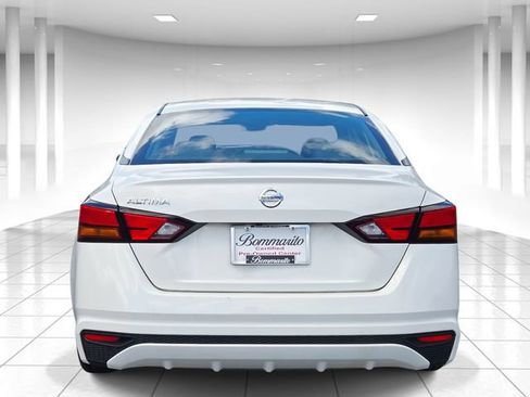 Used 2022 Nissan Altima 2.5 S image 4