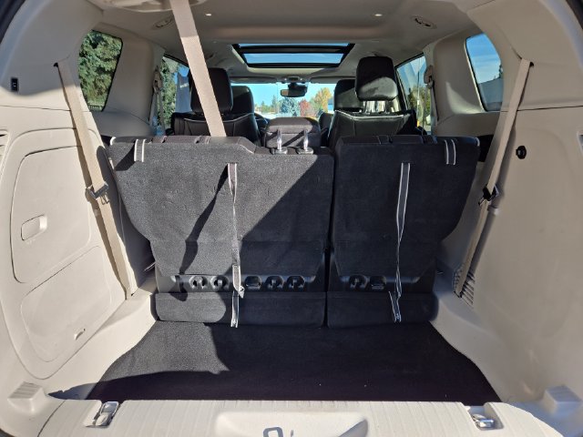 Used 2023 Chrysler Pacifica Limited FWD image 40