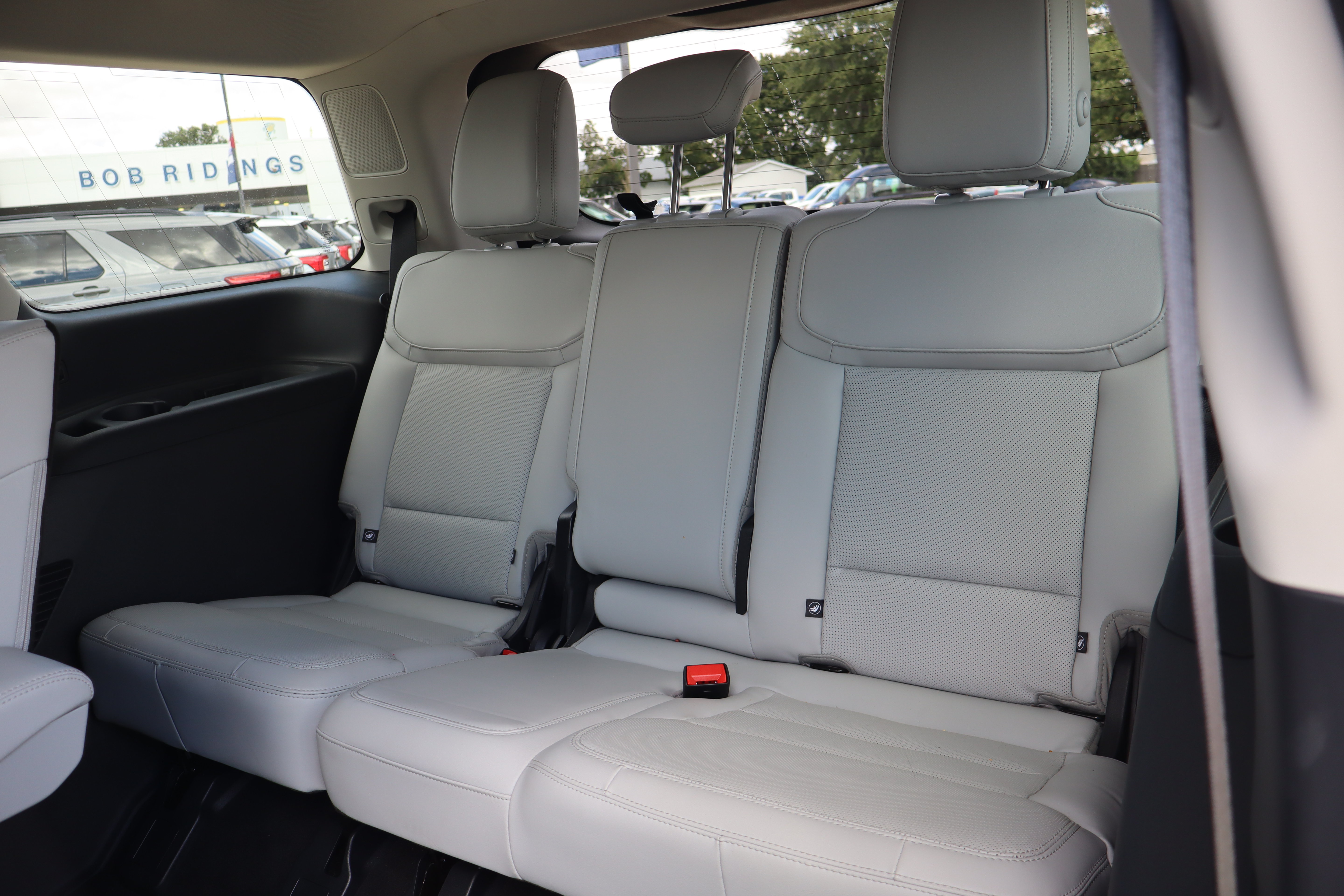 Used 2025 Ford Expedition Platinum AWD/4WD image 12